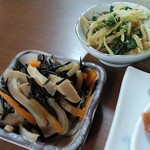 アイザワ商店 ございん - 「8月31日のランチセット」ひじき煮&みずなともやしのごまあえ