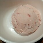 Karubi Taishou - 苺アイス