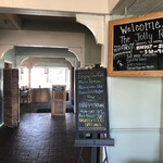 Jolly Roger Restaurant - 