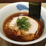 ニッポン ラーメン 凛 トウキョウ - 醤油らぁ麺