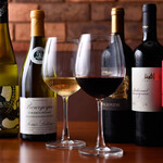 ROCCO - 世界各国のワインをご用意　グラスでもご用意できます