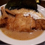 ラーメン 誠門 - 料理写真:パーコー麺(880円)