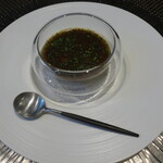 レストラン ラ・フロレゾン・ドゥ・タケウチ - ～L'AMUSE・BOUCHE～ペイン産フォアグラのムース 黒トリュフとシャンピニオンのソース