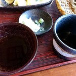 Sobadokoro Yokotei - 天つゆ・薬味・そば汁