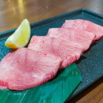 Tokachi Ha-Bu Gyuu Yakiniku Mommon - 