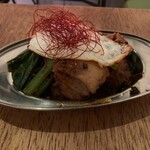 Inka Kouhan - 豚バラのトウチ蒸し目玉焼きon