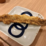 Tempura Ebinoya - 追加でオーダーした穴子天
                        今日の穴子は身が薄く残念っな感じでした。