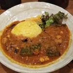 SPICY CURRY 魯珈 - 夏バテ対策！ゴーヤと蛸の酸っぱ辛カレー
