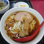 珍来かのや - セットの半ラーメン