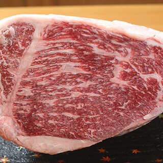 We also offer specially selected Wagyu beef Sukiyaki and a great value 2-hour all-you-can-drink course!