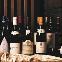 ソムリエ厳選ワインをフランスを中心に多数取り揃えております。