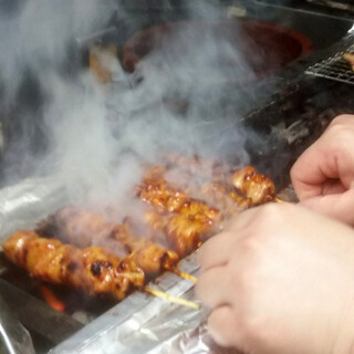 ★本格炭火の焼き鳥！