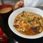 極太ナポリ食堂 - 麻婆ナス丼800円サラダ・スープ・飲み物付
