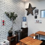 ズッカ ファイン ベジタブル アンド デリ - 店内