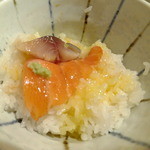 魚屋はちまき - ご飯に生卵