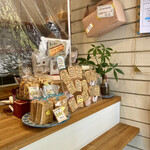 焼きたて食パン専門店 一本堂 - 