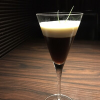 KAZAN - スペシャルフルコースランチ７０１８円。冷たいコンソメジュレのカクテル。オマールのコンソメと鱒子、ビシソワーズが合わさり、とーっても美味しかったです（╹◡╹）（╹◡╹）