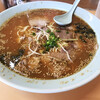 ラーメンショップ - 具材の盛り付けは県内ではトップクラスの雑さ笑　味はうまい笑