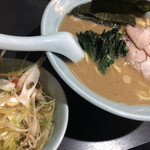 横濱家系ラーメン うめ鬼 - 