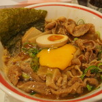 Shintokushima ramen marutoku ramen - ガチ徳ラーメン 豚バラ増量 ＋ 生卵（失敗して黄身が潰れた）