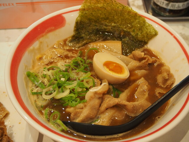 Shintokushima Ramen Marutoku Ramen Shirasagi Honten