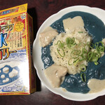 カレーランド - 流氷カリー。実際にはホワイトカレーがさらに倍くらいあります。盛り付けの都合上調整。