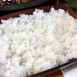 山口うなぎ屋 - ご飯は軽く柔めな感じかな？