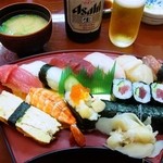 Sushi Masa - にぎり大盛り￥800茶わんむし・サラダ・味噌汁付