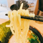 武道家 賢斗 - ラーメン　麺リフト