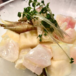 Abats. - 黄羽太に根セロリと梨を合わせてあります　実家の茗荷の香りが素晴らしい