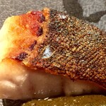 知り合いの漁師の網に偶々引っかかった季節外れの羽太が最後のメインとはこの店らしい（笑）