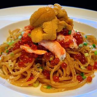 生ウニ・ズワイ蟹・いくらパスタ