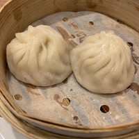 蔭山樓 表参道店 - 小龍包アップ