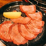 炭火焼肉ホルモン 桜道 - 