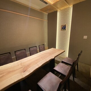 個室は小学生未満のお子様をお連れの方はご利用いただけません。