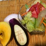 Haku Shuu - 焼野菜とサラダ