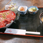 北海道料理 積丹 - 中落ち丼