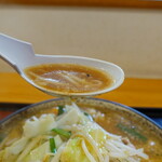 Aiduhan - 味噌ダレの風味はライトで心地よい、スープの深みは浅い