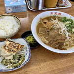 王王軒 - 男性ラーメン定食。（税込¥780-）