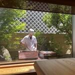 柚木元 - 焼人登場