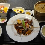 中国厨房 YUAN - 黒酢酢豚ランチ