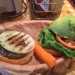 KUA`AINA - ハンバーガー