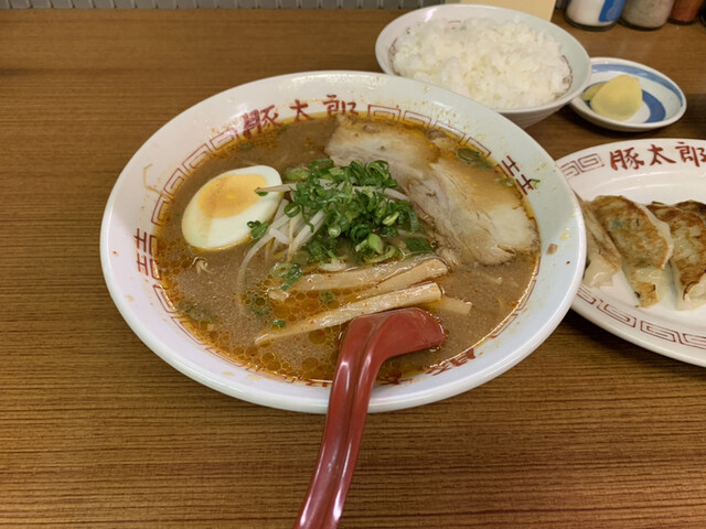 閉店】豚太郎 府中店 - 讃岐府中/ラーメン | 食べログ