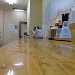 ふじ - 向こうにも麦茶が