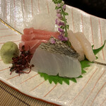 仙郷樓 奥の樹々 - 