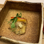 仙郷樓 奥の樹々 - 