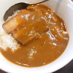 台湾牛肉麺店Fan - 角煮は柔過ぎないもの。カレーにはこのタイプが合うのかも。