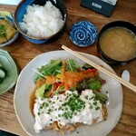 Japanizukyuijinusatou - チキン南蛮定食