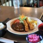 Keyaki - ハンバーグ&エビフライ定食
