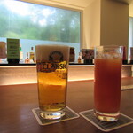望楼NOGUCHI登別 - バーZEROの、17時半までサービスの湯上りの1杯「ビール＆グレープフルーツジュース」(2020年8月)